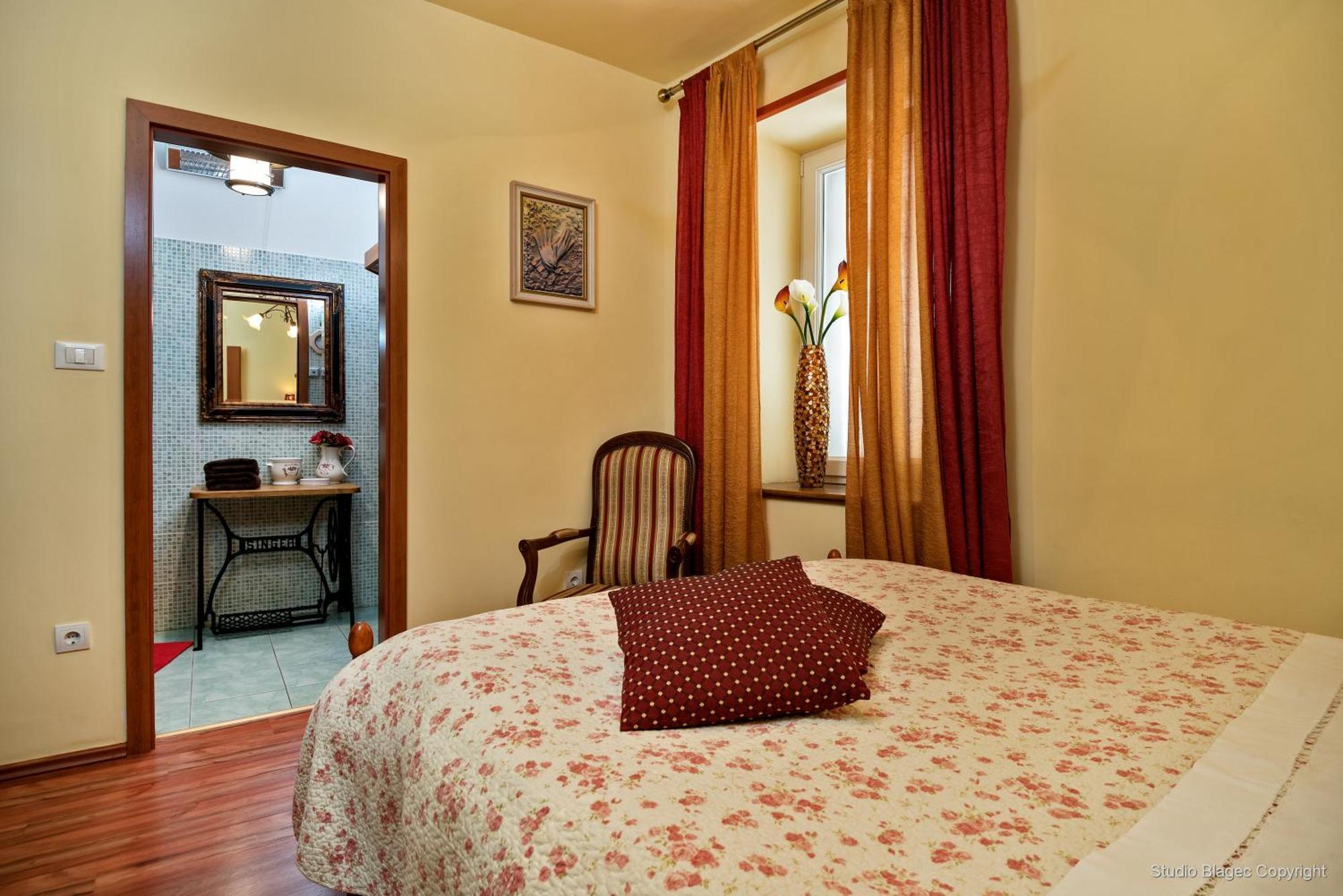 Emperor'S Suites Спліт Екстер'єр фото