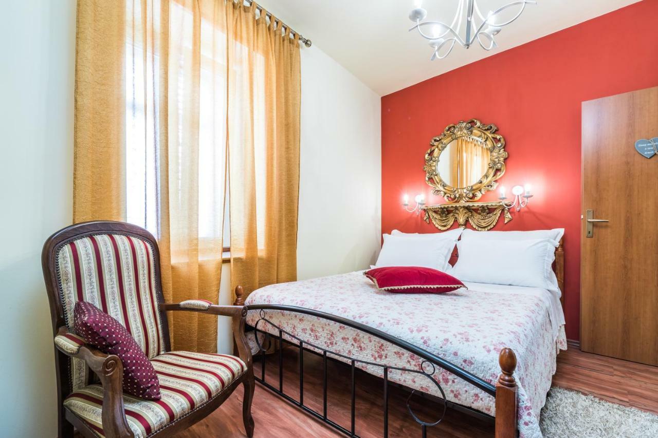 Emperor'S Suites Спліт Екстер'єр фото