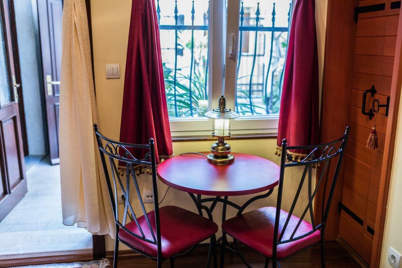 Emperor'S Suites Спліт Екстер'єр фото